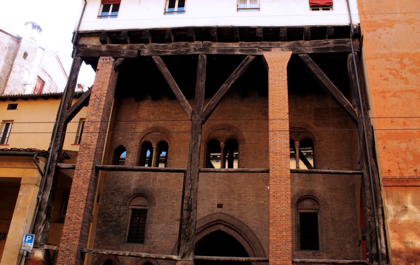 Casa Isolani in Strada Maggiore